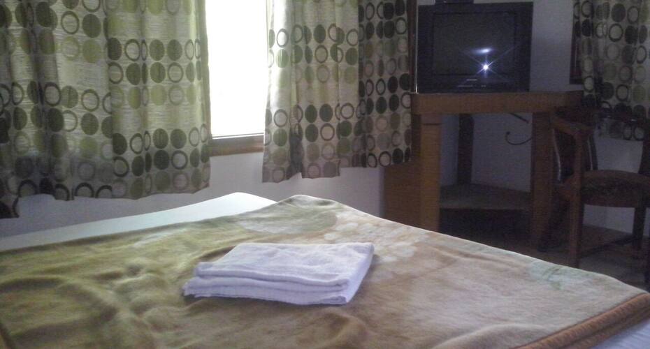 Hotel Himanshu, Yamunotri 1
